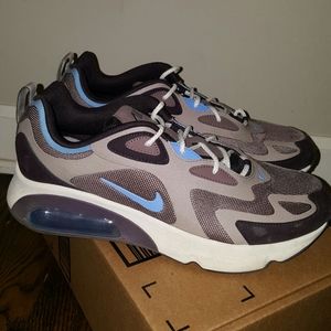 Nike Men's Air Max 200 size 10